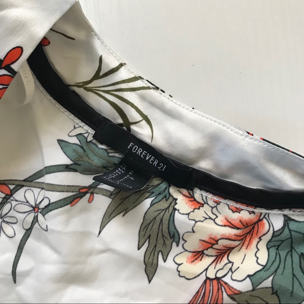 SILKY WHITE KIMONO